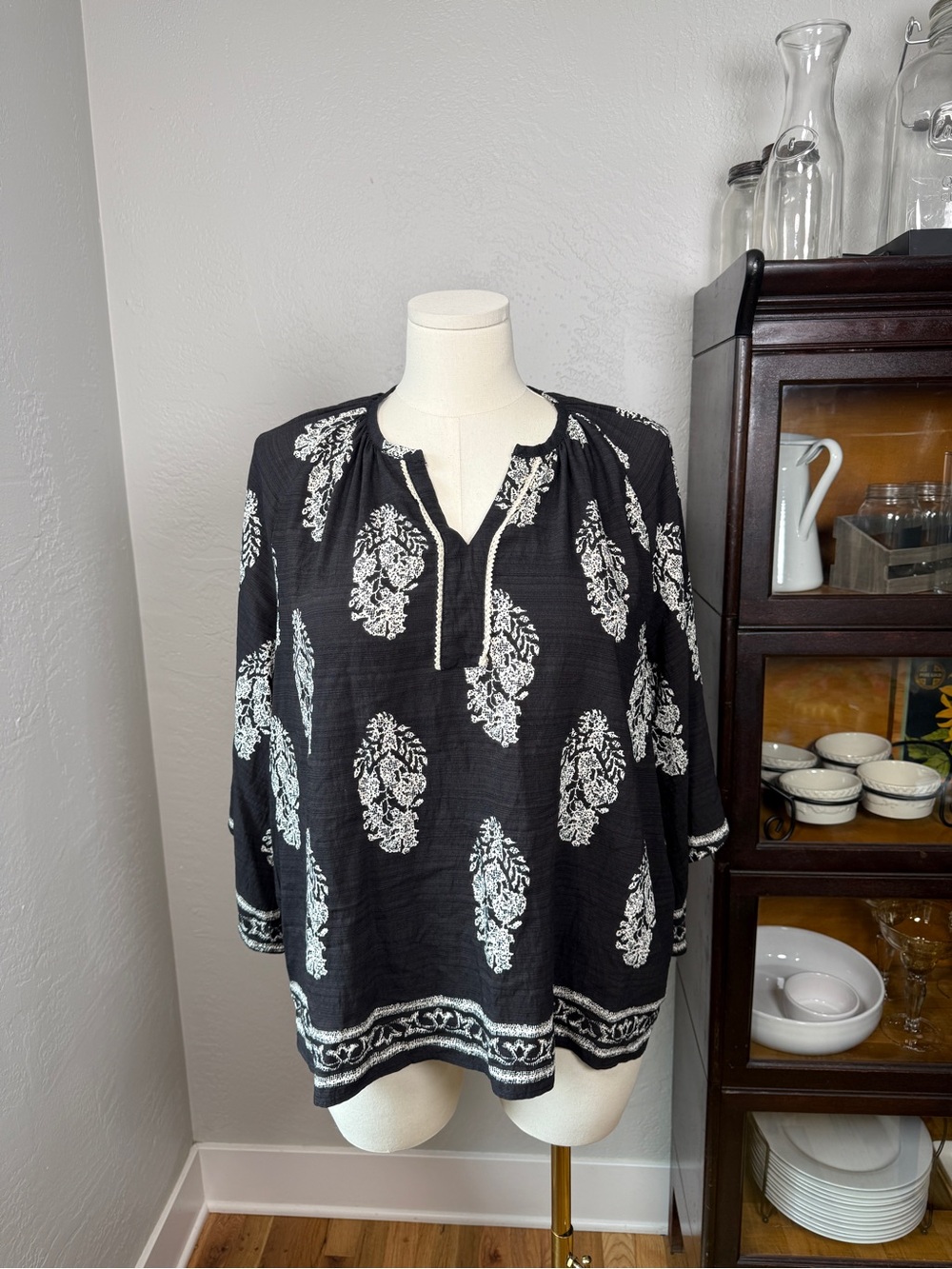 Valolia Black White Boho Print Tunic Top Rayon Split Neck Plus Size XXL